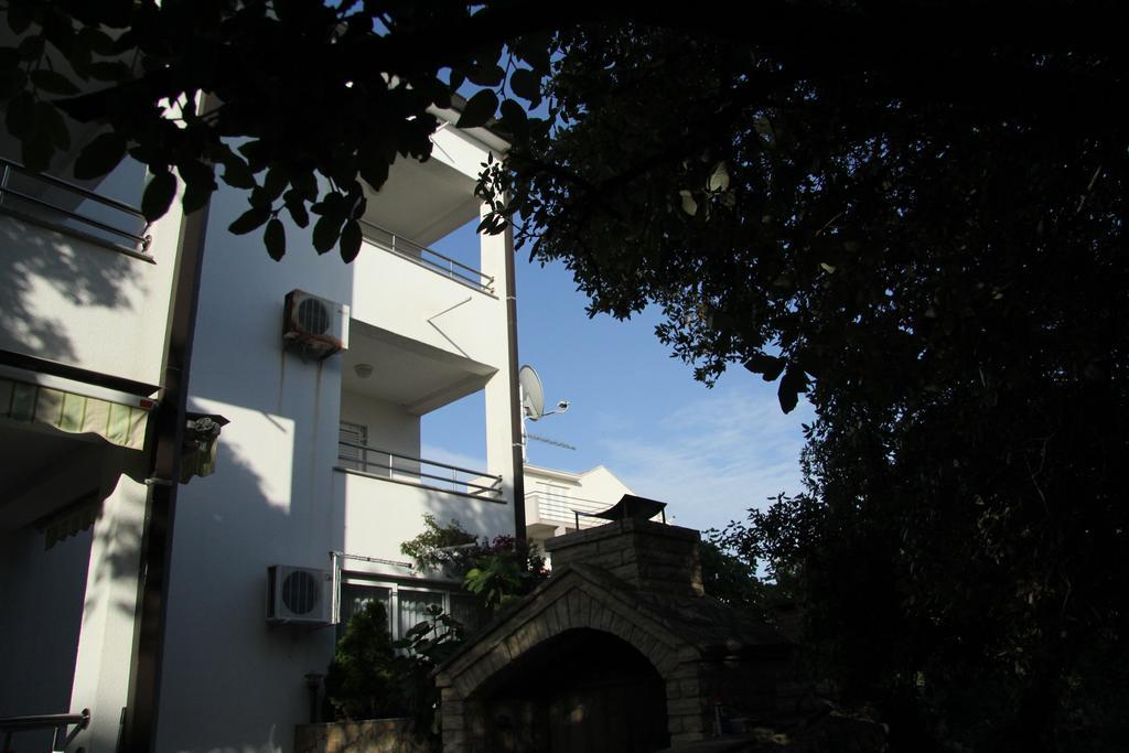 Apartment Alice 诺瓦利娅 外观 照片